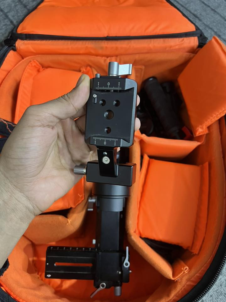 رونن  Rs3
السعر 450 وقطعة الريلز مجاناً 
***********
