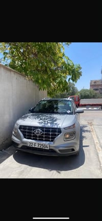 ڤينو موديل 20مكانها بغداد نظيفه السياره رايدتها 120ورقه وبيها  مجال بس...