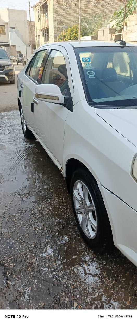 السلام عليكم 
حداديه طخم تاير كهربائيات شغاله رقم انكليزي راعيها بناصريه 
السعر 35 وبيهه مجال 
رقم الهاتف_‏‪***********‬‏
مكاني ناصريه مركز
