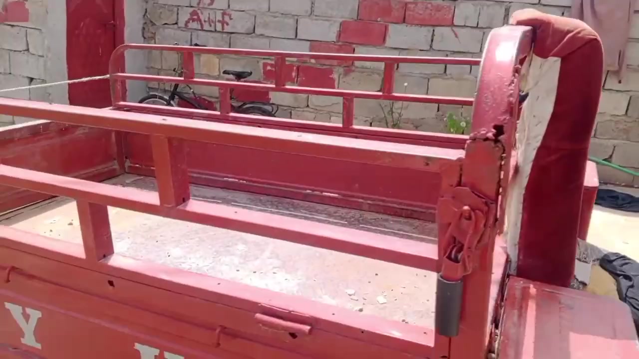 السلام عليكم ستوته للبيع مكلف بلنشر ***********
