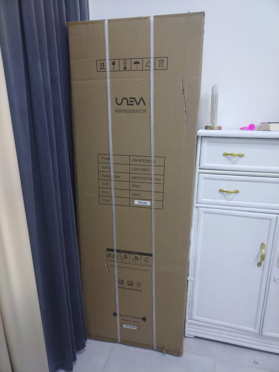 غراض غير مستخدمه نهائيا
ثلاجة 300 الف
طباخ 300 الف
عنوان مجاور جامع الامين 
للاستفسار ***********
