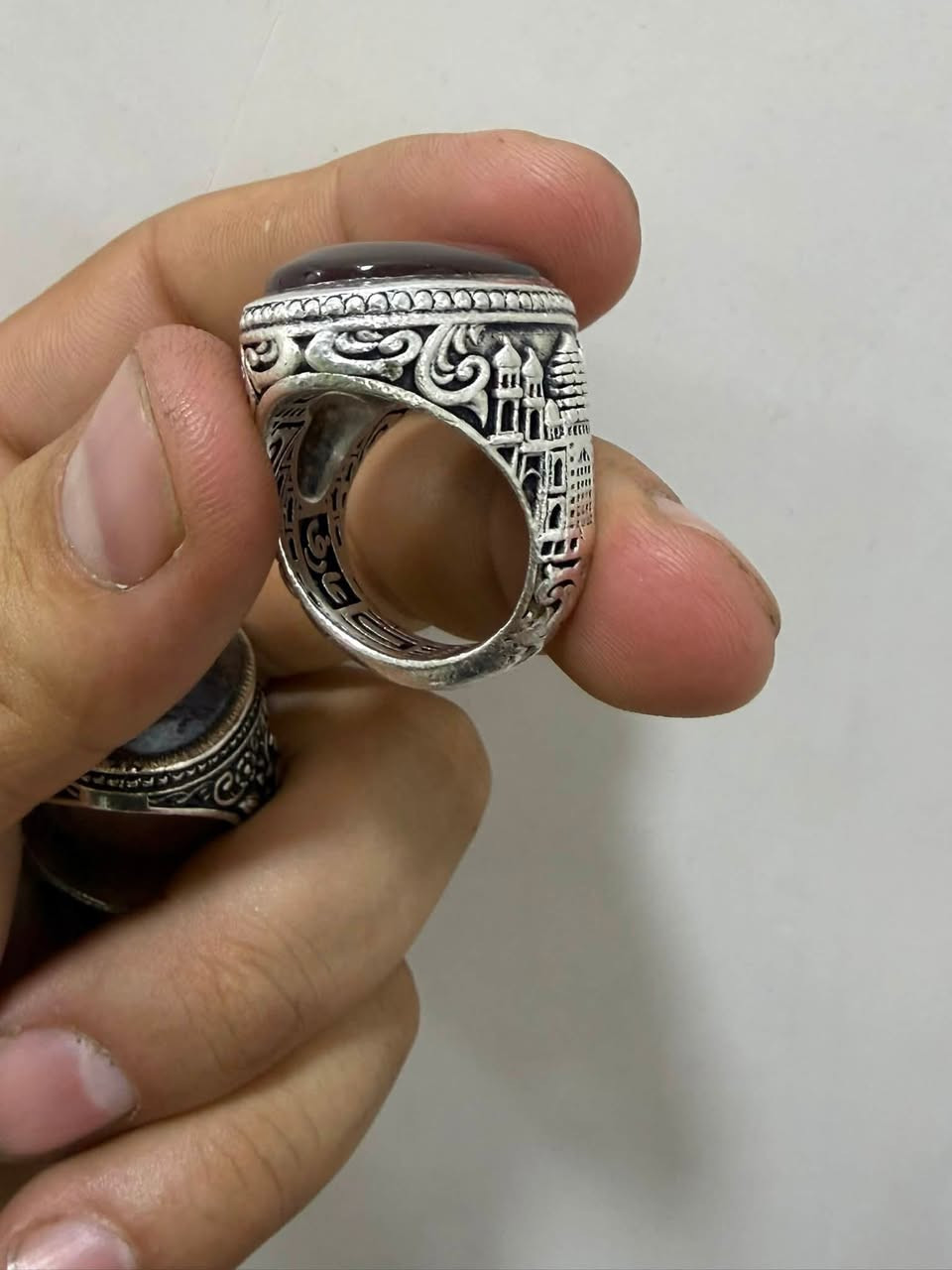 يماني كبدي صياغه عارف قياس 23 
34 غرام ثكيله قيم واخذ


**إذا كنت صاحب هذا الإعلان وتريد حذفه لأي سبب، رجاءا أرسل رسالة إلى الدعم الفني**