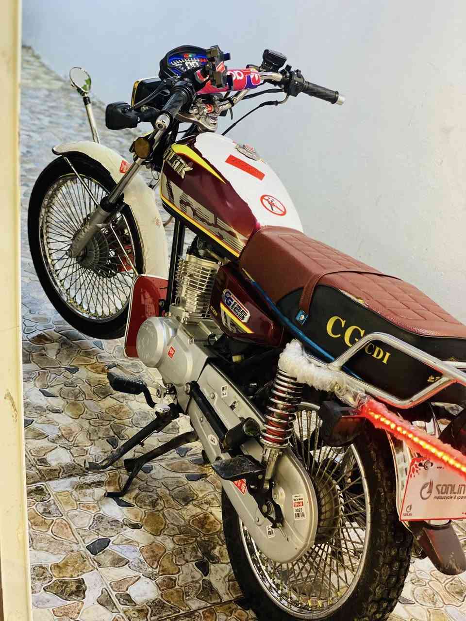 دراجه إيراني للبيع محرك صونيك ما مفتوح أي نقص مابيه دراجة كله بلادي
***********
2024
650
