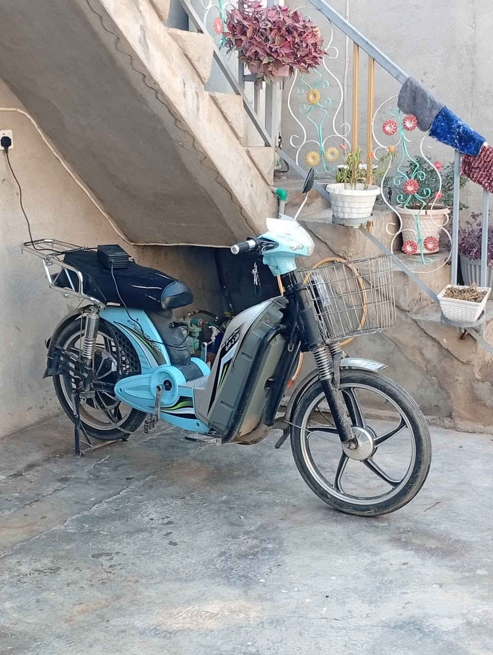 مأطور شحن للبيع مابيه اي عطل شغال كلشي ماصار 6 اشهر من ماخذه شرط الفحص تفحص وتاخذه رقم*********** العنوان كركوك مو شراي لاتجي رحمه ع والديكم
