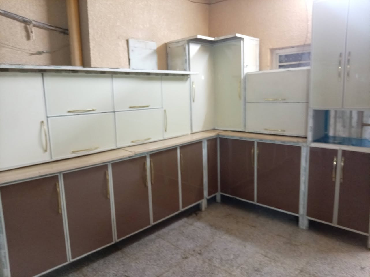 كاونتر للبيع المنيوم الثكيل شراي اتفضل خاص أو اتصال على الرقم***********
يوجد توصيل محافظات
