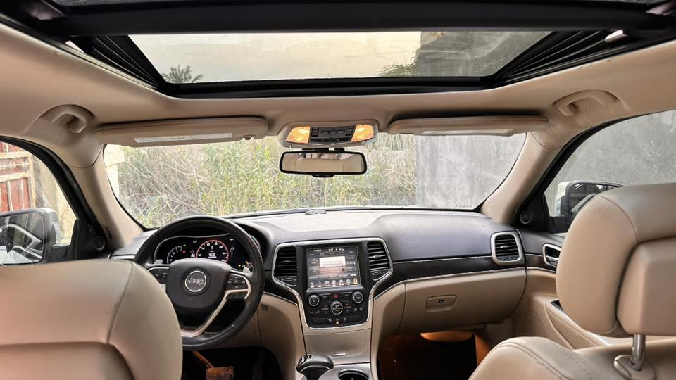 جيب جراند شيروكي ليمتد
مـديل 2015 كصه جنطه

￼#ادوات_ادوات_دخول_جديد #متؤمة_انگليزي_شغل_اصلي

محرك  3600/V6 ✈️
كير ماوس

ليت عدسه زنون
كشنات كهرباء  
تبريد ثلج 

دمان خلفي
حداديه جديده 
تخم تاير جديد

بصمة تشغيل 
فول تحكم ستيرن 
جنطه كهرباء 

#الـمكان_البصرة🇮🇶
#السعر_اتصل_وتدلل 
 ‭***********
