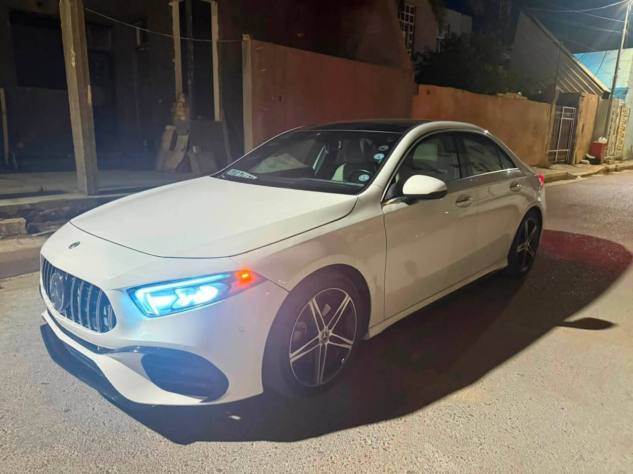 مستعجل ع البيع بسبب حالة طارئة!! 

مرسيدس A-Class 220
موديل 2020

الموقع: (( بغداد + الرمادي ))
رقم أربيل جديد، فحص وهزة جديد

الممشى: 63,000 ميل

بدون صبغ بدون حادث 

المحرك: 4 سلندر بنزين تيربو

المواصفات:
بانوراما
داخل لون قرميدي مميز
سترات
إنارة داخلية متعددة الألوان 64 لون
رادار أمامي وخلفي وجانبي
مقاعد تدفئة
بصمة أبواب وتشغيل
شاشة ديجيتال كبيرة
إنارة LED زينون بعدسة
أوتو هولد وأوتو ستوب
مقاعد جلد كهربائية
إنارة فتحات التبريد

السيارة كاملة بدون نقص، گير ومحرك وبدن بحالة ممتازة وجاهزة
رقم صاحب سيارة ***********
