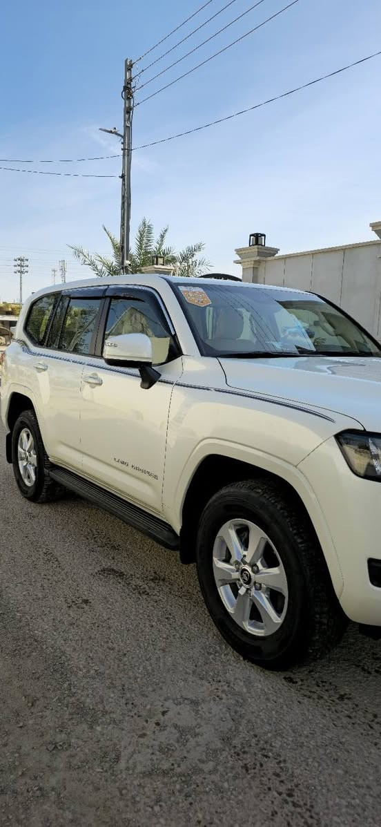 السلام عليكم
لاندكروز للبيع موديل 2025رقم بغداد بأسمي فئة GXR1 اقل فئة كرسي كهرباء السايق فقط محرك 6 سلندر 4000 تنفس طبيعي السيارة مكفولة كفالة عامة من الدعامية الى الدعامية بدون شخط او صبغ ماشية فقط 3500 زيرو شركة ساز ضمان 4 سنوات الموقع ديالى بعقوبة السعر 610 يعني 6 شدات و 10 اوراق للاستفسار الاتصال على الرقم
***********
