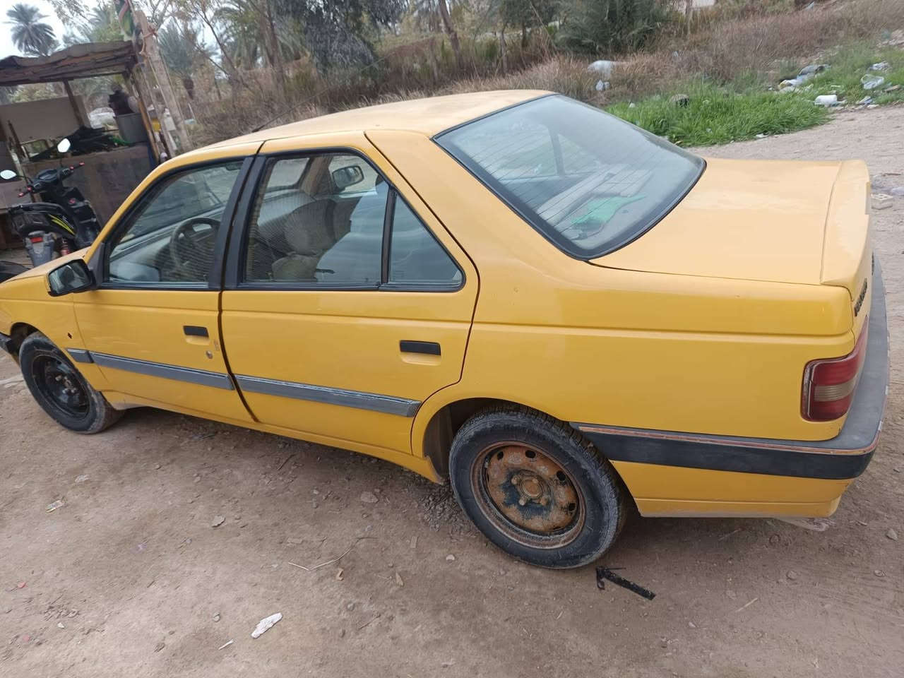 سلام عليكم للبيع بيجو موديل 15 سياره نضيفه مكينه كير مكفولات صدر جديد كهربائيات كله شغاله تدفئه تبريد مكفولات سياره بسمي تحويل ثاني يوم رايده ب 42 وبيها مجال مكاني بغداد 
***********
