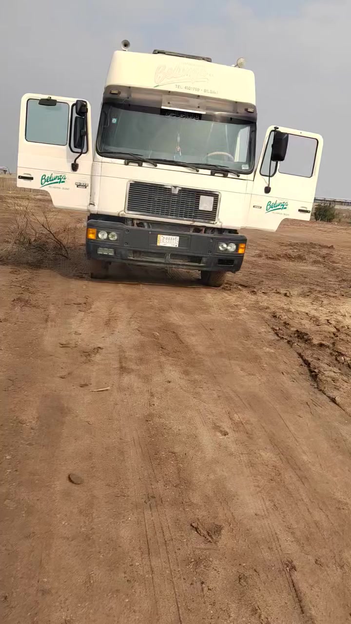 السلام عليكم سياره مان للبيع مديله 1993مكينه وكير مكفول مكينه سايس عشره مال تجاره قبق عالي اكسن جياف رقم بغداد مشروع وطني سنويه سنه 28تنتهي لسعر 75بيه مجال اتصال على هذا الرقم ***********
