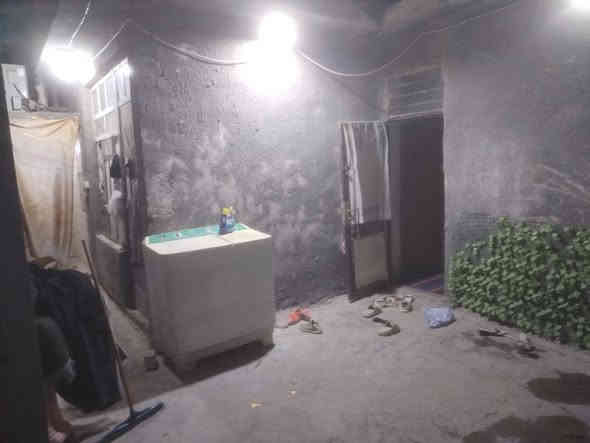 السلام عليكم ببت 100متر زراعي مكان الزعفرانيه الامانه بيت ركن بيت نضيف جاهز اي نقص مابي غرفتين نوم وستقبال وصاله صحيات خدمات المنطقه كامله شارع تبليط السعر خابر و تدلل ويرهم بل قصط الشراي يخابر بخدمتكم ***********
