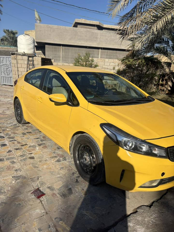 فورتي ٢٠١٧ امريكي حادث خفيف   بيهه قطعتين تبديل جاملغ وبنيد نفس اللون سياره جاهزه مكينه كير  تخم تاير جديد تبريد ثلج بيهه منضومة غاز مذكوره بالسنويه  السياره صبغتهه نضيفه السعر ١١٧ ورقه وبيهه مجال العنوان بغداد  ***********
