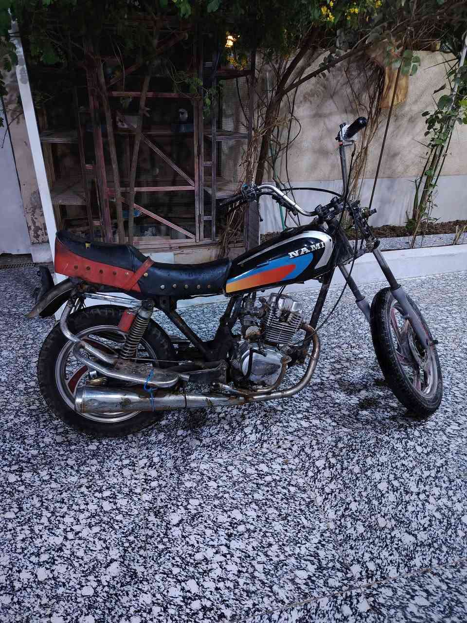 دراجة للبيع ها رلي السعر 175بيها مجال رقم ***********
