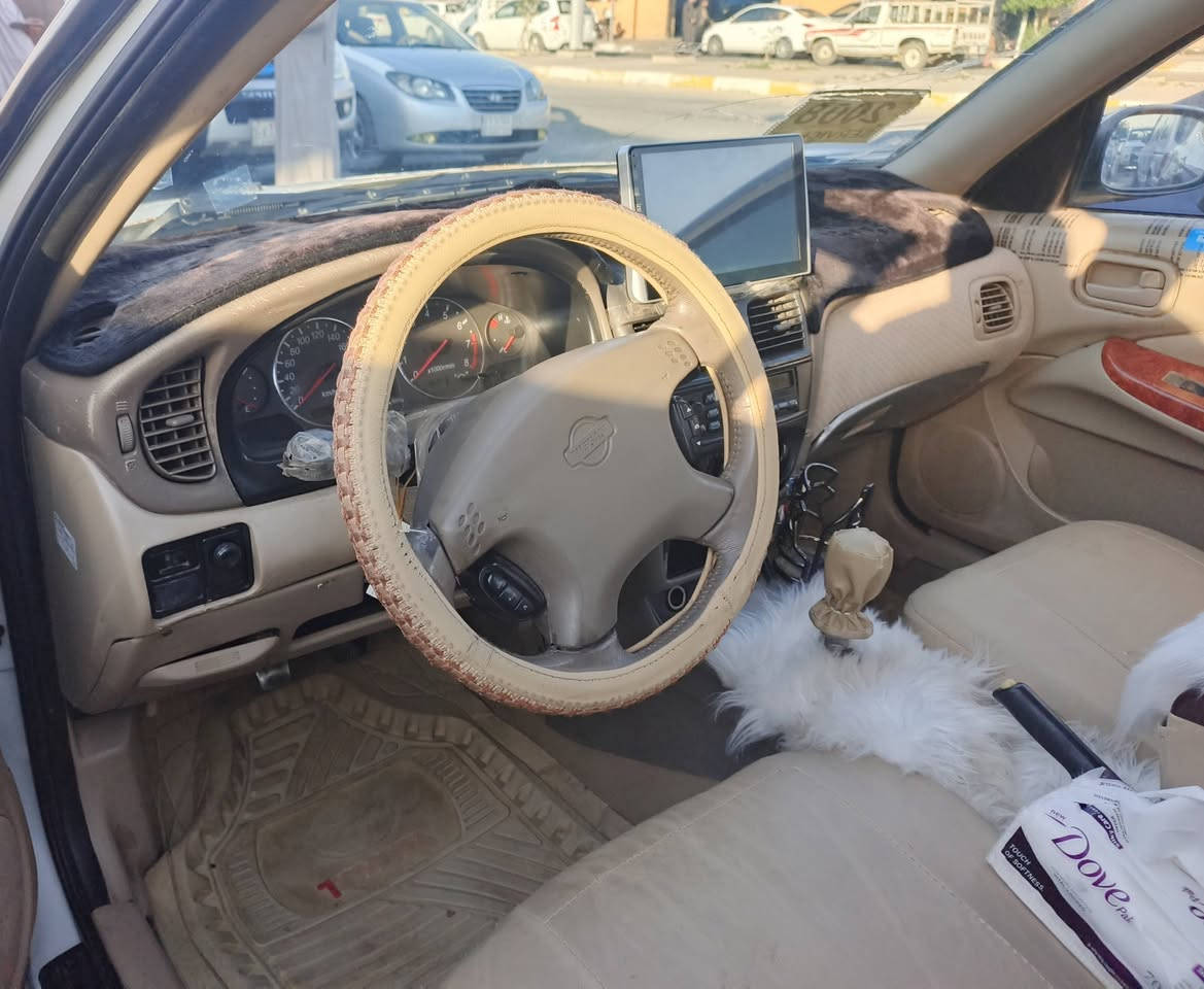 السلام عليكم 
سني ياباني جاهزه محرك كير تبريد جديد السعر ١٠ مليون قفل يطلع ٦٤ ورقة بيع بالدينار العراقي بيع فقط 
رقم الهاتف.***********
