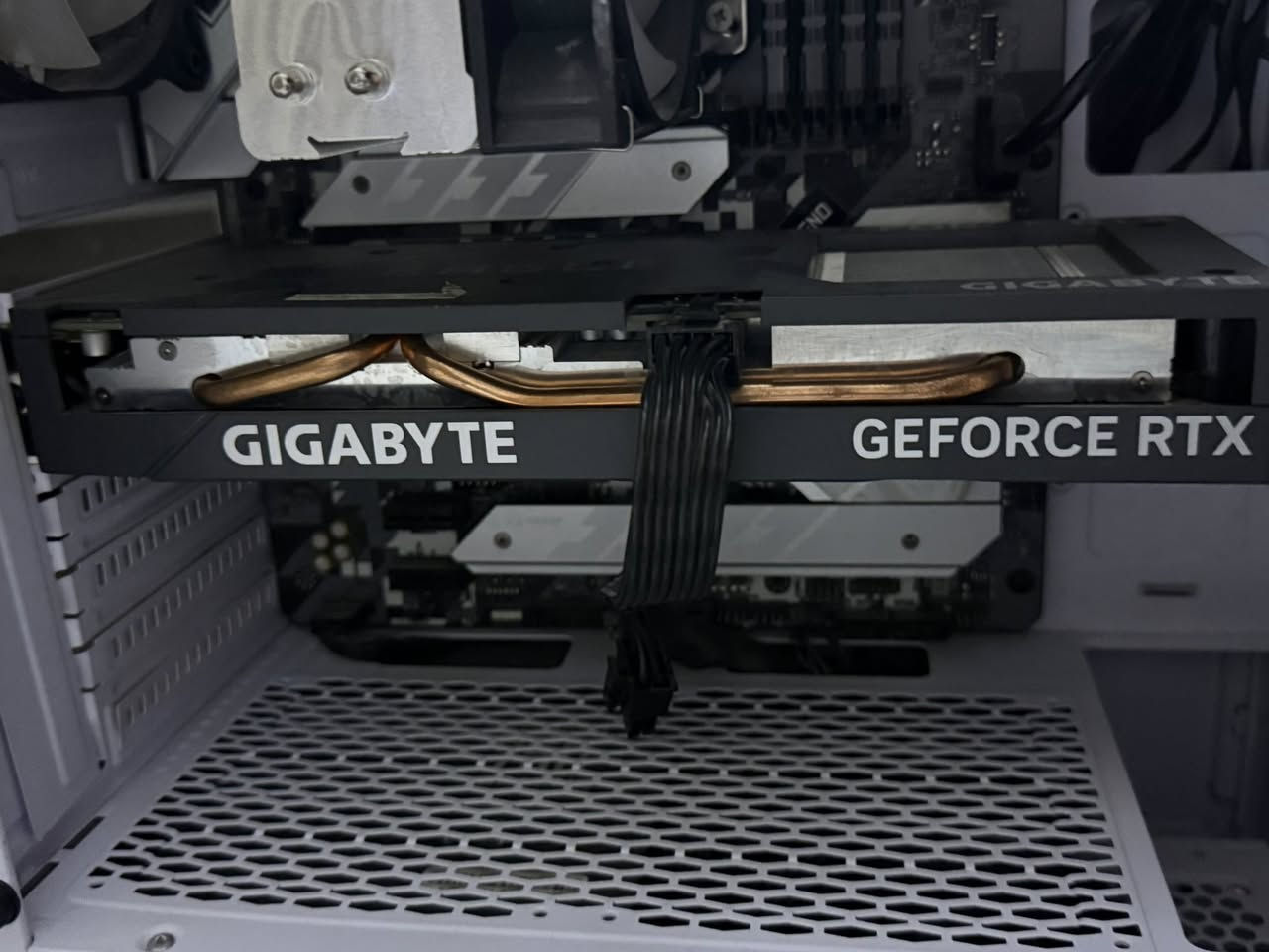 كرت 4060 الآيكل نضافه 100
استعمال قليل 

للبيع 400 قابل للتفاوض 

***********

عندي توصيل
