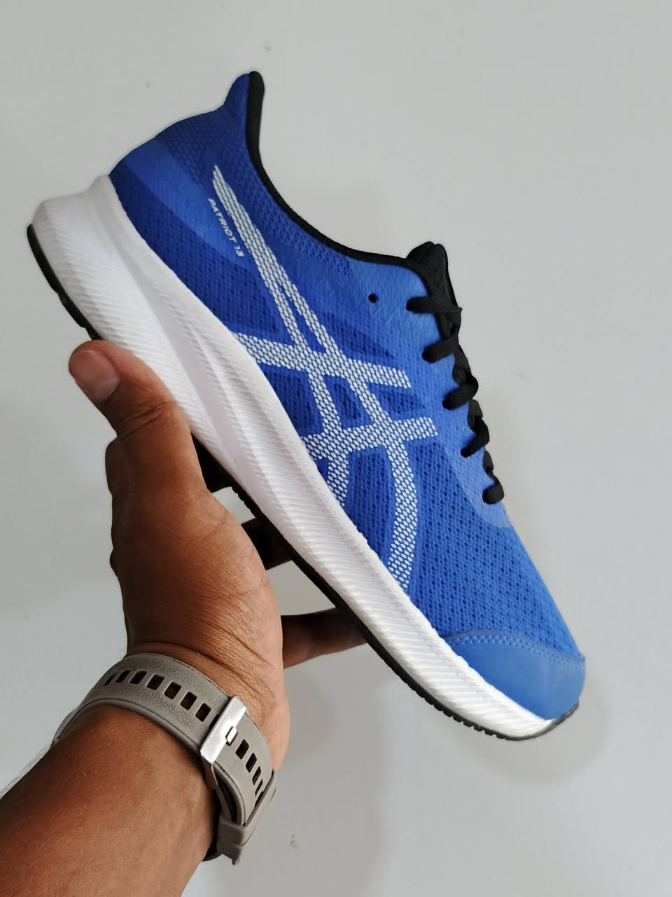 اسكس جل اصلي اورجنال
▪️قياس 40---25.5 cm طول القدم 
👟 طبي وزن خفيف مريح القدم 
☎ واتساب ***********☎
🚗 توصيل كافة محافظات العراق 🚗
