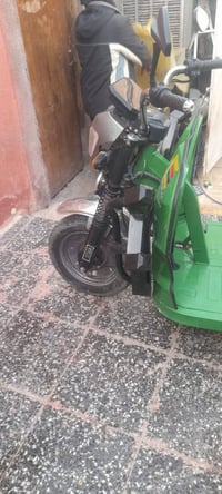 ستوته • سكوتر كهربائي • باتري