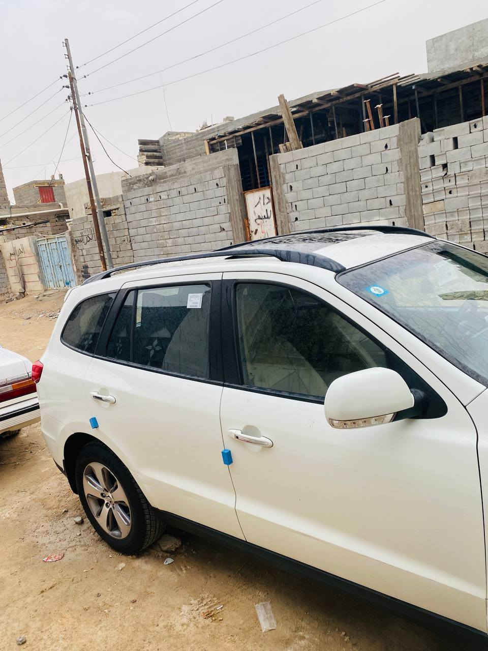 السلام عليكم. هونداي سنتافي 2012 خليجي .فول مواصفات 1\1 رقم بصره الجديد سنويه لل٢٠٢٨.باسمي تحويل ثاني يوم  مكفوله كفاله عامه من الضربه والصبغ والتبديل بيها بارد فقط ماشيه 176الف. سياره جديده  فول مواصفات 1\1. فتحه سقف.  شاشه اندرويد HD. كامره خلفيه. اشاير بلمرى..  7راكب. تبريد 3 قطع خلفي وامامي.تخم تاير  ويلكب 19 نيكل. مرايات شفط. دواخل بيجي عسلي مطعم بصاج خشبي. ودشبول صاج. لد خلفي امامي.  مكينه (4 سلندر. 2400 )   اخوان السياره بلكارتون  ( وبلعافيه علياخذهه  لان سياره مامتعوبه وستخدام شخصي. )  سعر146وبيها مجال حك جيه مكاني بصرة الإستفسار اتصل (***********)
