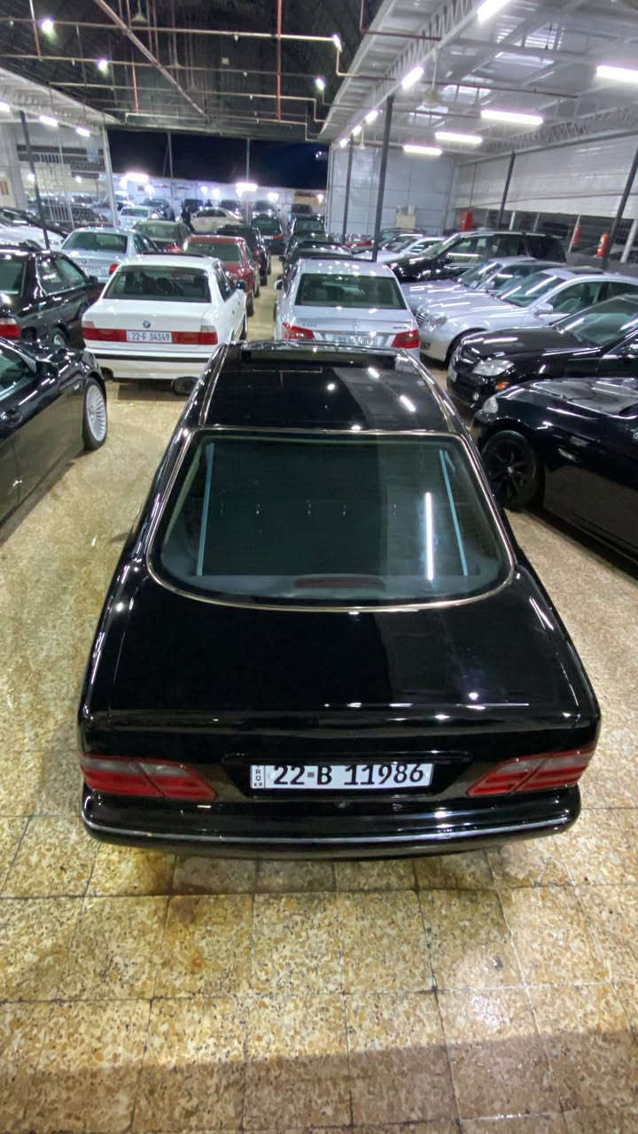 E320 #رقم السيارة : سليمانيه
العرسـ
#مكان السيارة بغداد واربيل 

-------------------------------------

السلام عليكم 

للبيع او  مراوس 

مرسيدس ام عيون  موديل ٢٠٠٢   اصل  وارد الماني  صبغ عام  سيارة جاهزة بدون نواقص  

تفاصيل👇🏻

1_ بصمة ⁦🗝

2_محركv8✈️⁦⁩+كير تبترونيك مكفولات ⁦

3_تبريد شغال❄️ قطعتين⁦

4_كروز سرعة🔒 

6_مراية داخلية+جانبة عاكسة 🔍

7_تحكم ستيرن ⚔️

8_ كشنات كهرباء ⚡️

9_تجاوي خلفية قلابة ✨

10-بردة خلفية  💡

11-شاشة اعطال🖥

12-كشنات خزن   🖤

13-انارة ترحيب 🔦

14_ جام ازرق 💙

15-دبل ايرباك 

16-ويلكب 18 AMG تو سايز  +تخم تاير جديد

17-اشاير بلمري💡

18-صدر امامي خلفي جديد ⚔️⁦

19-مري شفط

20-جلد ⚔️

22_لايت زنون بلادي *********** أربيل, العراق
