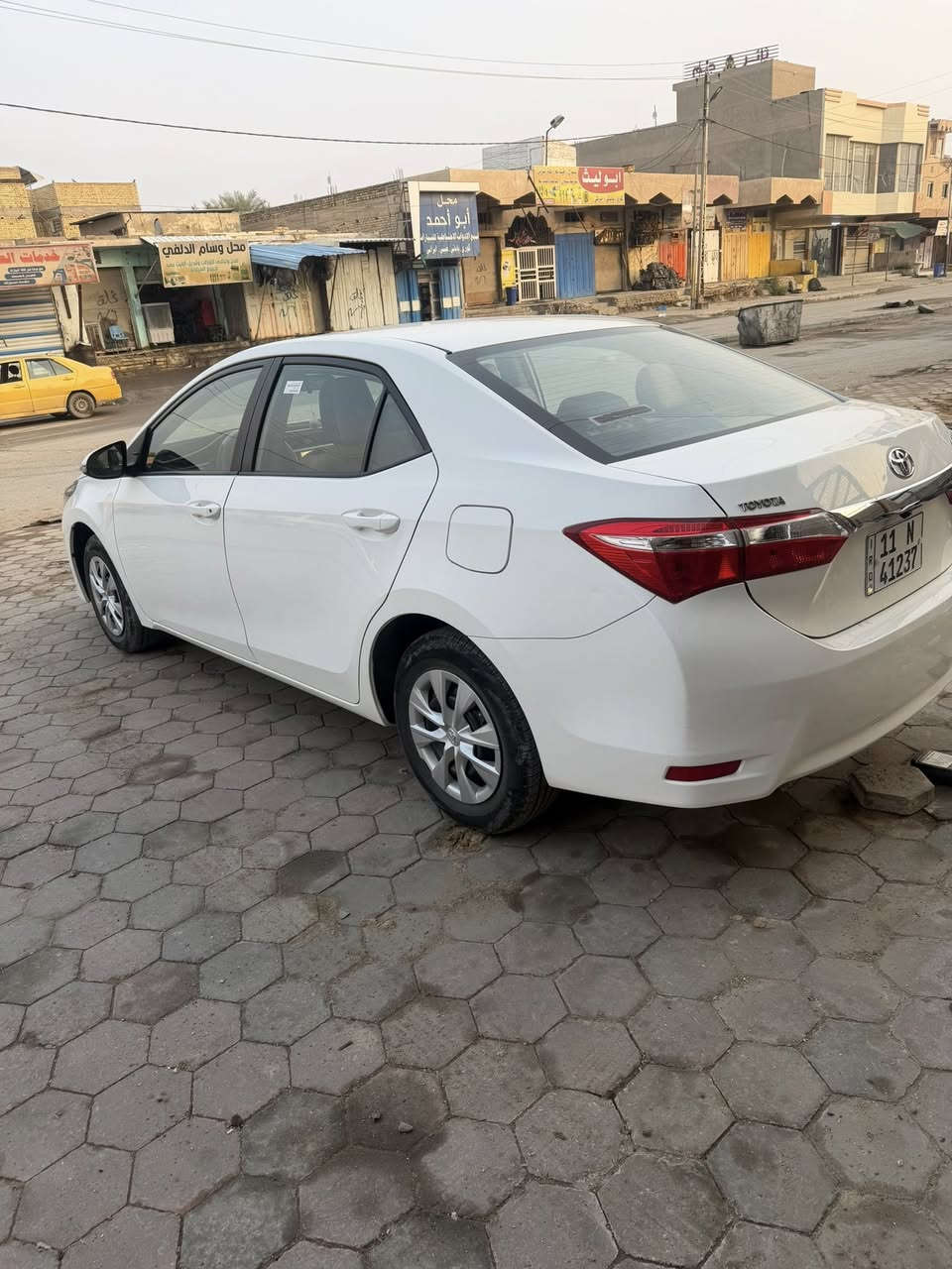 السلام عليكم كورلا 2015 خليجي مكفوله بسمي بغداد ماشيه 140 الف السعر  155$ أو مراوس ببرادو  مديل 18 19 20  (***********)
