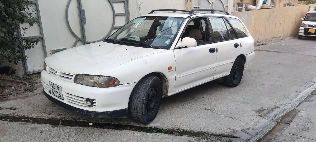 مستبوشي لانسر مديل93
وضع شركه بدون ضرر بدون صبغ فقط بيها قطعه وحده نص باب سايق 

سنويه2027

كابون بازين شرط تحويل

سعر28

تفاصيل اتصل عرقم ***********

***********
