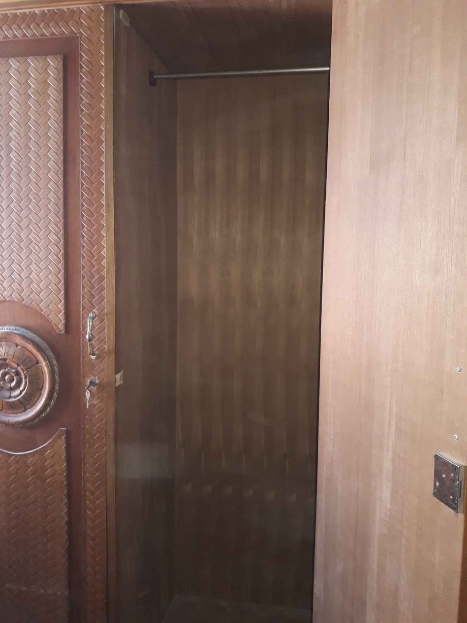 كنتور خشب صاج ثلاث أبواب للبيع بحالة ممتازة 
المكان بغداد البنوك بغداد, العراق


**إذا كنت صاحب هذا الإعلان وتريد حذفه لأي سبب، رجاءا أرسل رسالة إلى الدعم الفني**