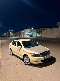 تاكسي • ٢٠١٠ • جير عادي