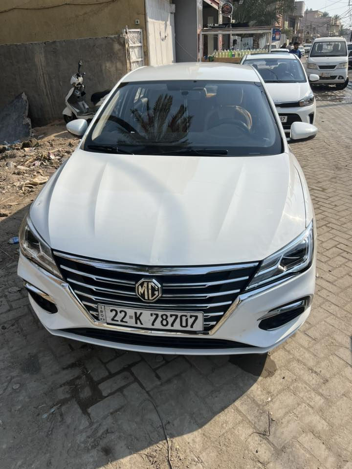 ام جي فايف MG5 (2023)
ماشية 65 ألف قابل للزيادة
رقم أربيل باسمي
محرك 1500 تنفس طبيعي
سيارة نظيفة
تخم تاير جديد
بيها بارد بالبنيد وصندوق، 
ضرر أقل من شبر، عندي صور

الـسـعـر 94 وبيها مجال 

مكاني: بغداد سبع بكار 
للاستفسار الاتصال على: ***********
