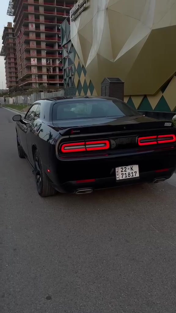 السلام عليكم
جالنجر موديل 2022 sxt
السياره داخله للعراق فقط دعاميه 
هنا عندي انصبغ جاملغات خلفيه اثر شخوط
السياره جديده كلش بدون حادث بدون دواخل بدون شواصي عده  الجاملغات الخلفيه كلشي مكفول بيه
لون اسود
الداخل احمر 
ماشيه 42 ميل
السياره رقم اربيل بسمي 
مكان السياره كاظميه
السعر        190 
شباب لتقارنوهه بلمهجومات وبيهنً حوادث السياره بدون حادث داخله فقط دعاميه
***********
