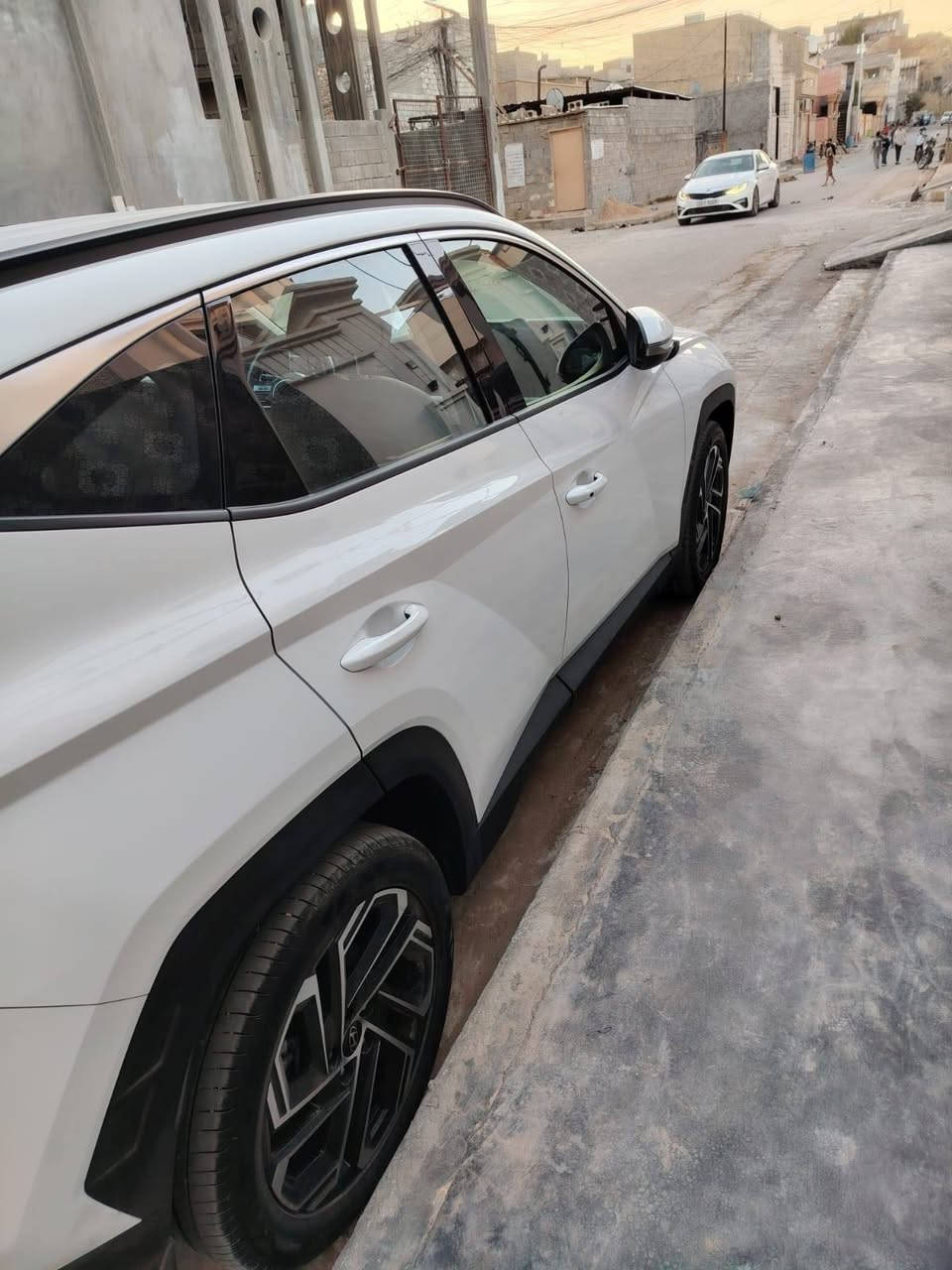 توسان موديل ٢٠٢٥
ماشية ١٠ الاف كيلو فقط 
السعر ٢٣٥ $ وبيها مجال بسيط 
مكلف بالنشر 
***********
رقم صاحب سيارة
