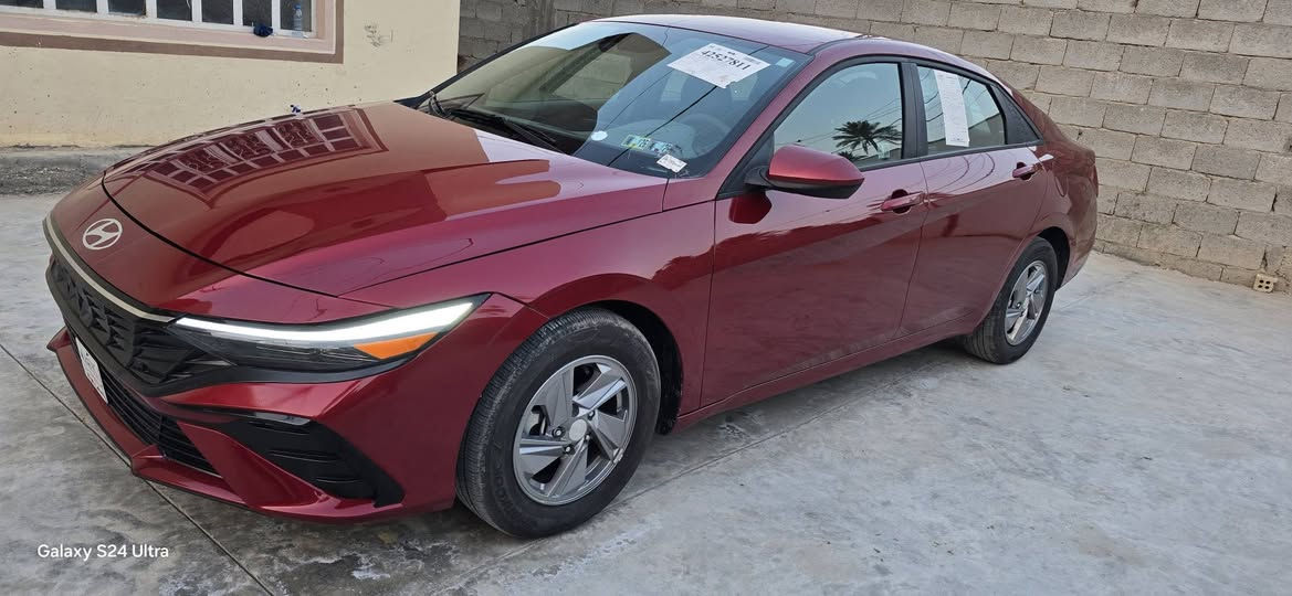 ٢٤ منفيس باسمي صبغ بنيد ونصف الجاملغ الايسر السعر ١٤٣$  ***********
