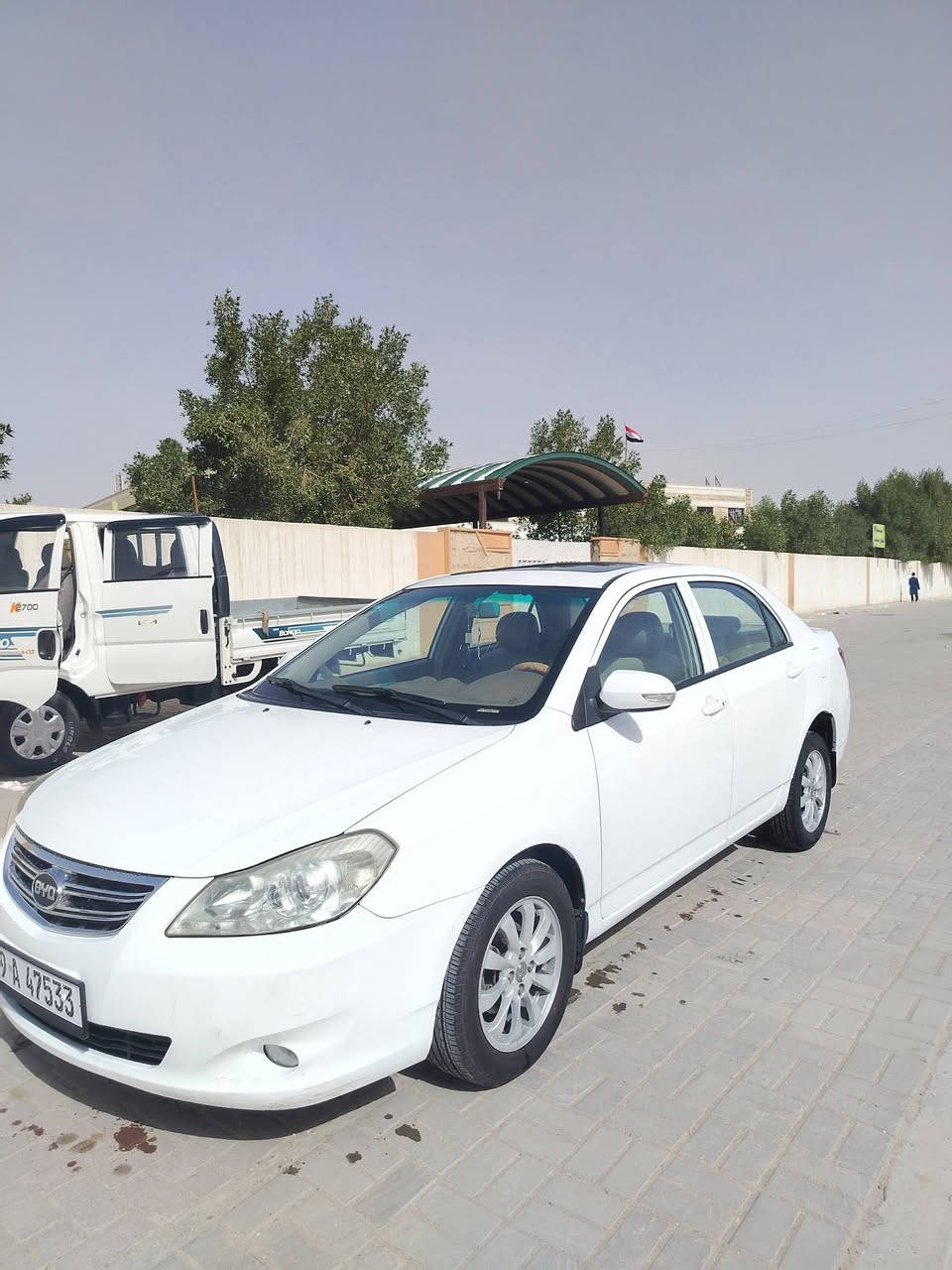اللهم صلي على محمد وال محمد
للبيع BYd  2016 سيارة مكفولة من كلشي ما عدا هلال الجاملغ الخلفي تكحيل بس  كير اوتو المرغوب 
كير ومكينة بلاديات مكفول 

مواصفاتهة معروفة بصمة فتحة سقف بصمة أبواب جام كهرباء اشاير بالمري تحكم ستيرن تحكم مري كهرباء السيارة جاهزة من كلشي أي نقص ماكو السعر 68 وبيهة مجال بسيط مكاني بغداد


**إذا كنت صاحب هذا الإعلان وتريد حذفه لأي سبب، رجاءا أرسل رسالة إلى الدعم الفني**