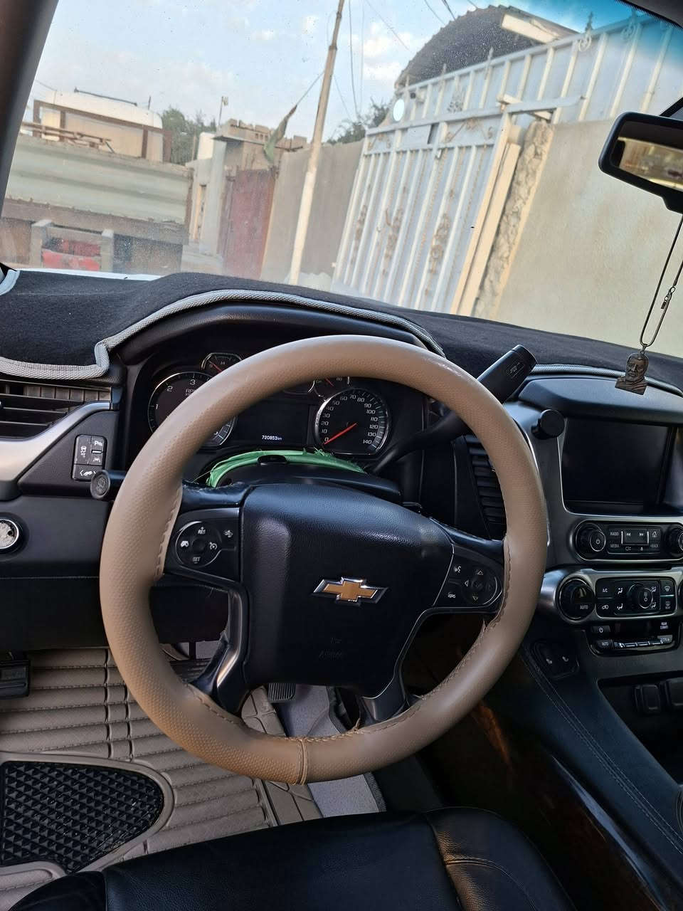 السلام عليكم تاهو ٢٠٢١٩للبيع وارد أمريكي ابيض اصل رقم انكليزي بسمي السياره العنوان البصره الزبير السعر ٣وربع بيه مجال ***********
