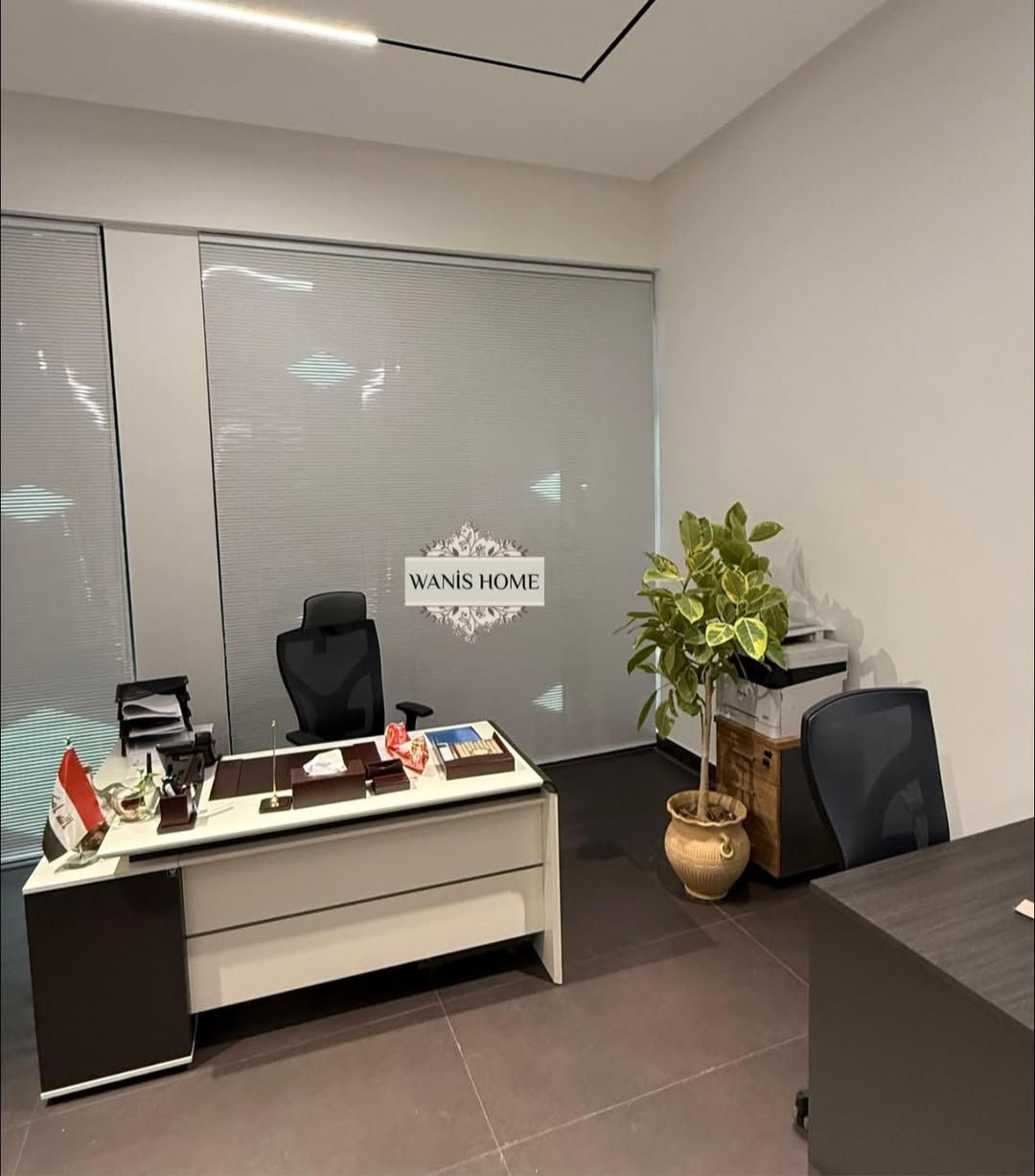 للفخامة عنوانها… ونيس هوم للستائر 

حين يلتقي التصميم الذكي مع الجودة المتقنة، تولد ستائر الأركا المعدنية كخيار يعكس الذوق الرفيع ويمنح المكان حضورًا أنيقًا لا يُنسى.

نقدّم لكم ستائر الأركا المعدنية بتصميم عصري يجمع بين العملية والجمال، صُنعت لتدوم وتُبهِر في كل تفصيل.

▪️ شرائح ألمنيوم منحنية بلمسة هندسية راقية
▪️ تحجب الضوء بنسبة تصل إلى 95% لراحة أكبر وتحكّم مثالي
▪️ تفصيل حسب الطلب ليناسب المنازل، المكاتب، والمطابخ بأعلى معايير الأناقة
▪️ سهولة في الاستخدام وتنظيف عملي يدوم لسنوات

اختيارك لستائر ونيس هوم ليس مجرد ستارة…
إنه استثمار في الراحة، والفخامة، وجمال التفاصيل التي ترفع قيمة المكان.

📍 الأعظمية – سبع أبكار –  شارع عام _مقابل محطة الوقود
📞 ***********
📞 0776 569 1076
📲 wa.me/9647851000146

#ستارة_أركا #ونيس_هوم #ستائر_معدنية #ستائر_مكاتب #ديكور_راقي #تفصيل_ستائر #ستائر_حديثة #بغداد #مجمع_البدور_السكني #العراق #عرصات #المنصور #الجادرية #الكرادة #بوابة #مول #شارع_فلسطين #الاعظمية #البصرة #قرية_الكاظمية #مجمع_رويال_ستي #مجمع_بدور_السكني
