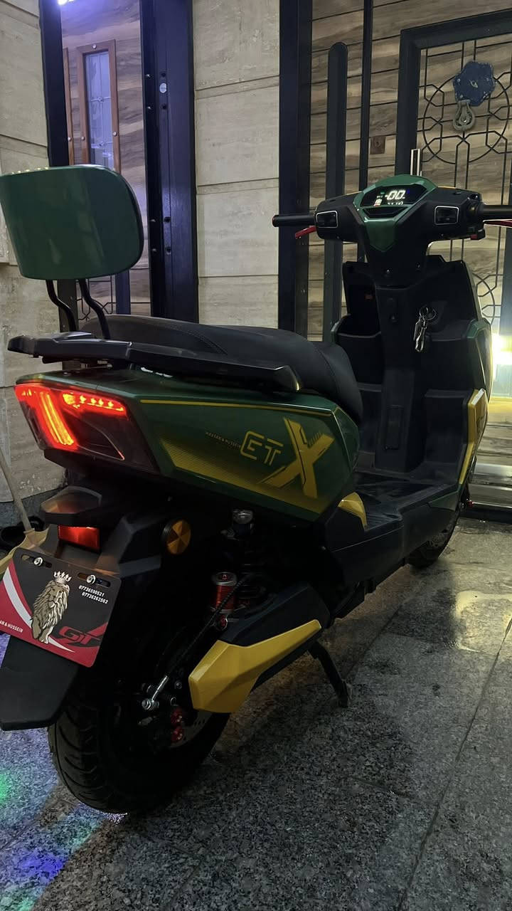 السلام عليكم
دراجه شحن سكنس ماتركس x للبيع
6 بطاريات كبار
ملف 3800
مثبت سرعه
بلوتوث
لايت زينون عالي ناصي رماش
4 سرع
نظام R
بصمه
سويج
كارت
بطاريتها كلش نضيفه
شاحنه اصليه

مناقصها اي شي نضيفة كلش الدراجة 
البلديات ***********
سعرها 800 الف
