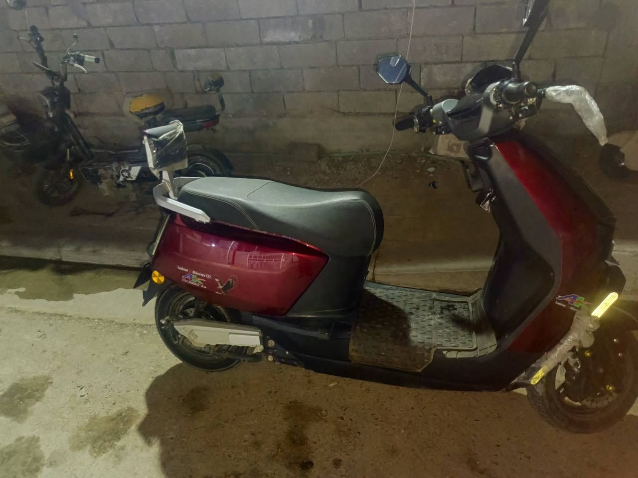 سلام عليكم دراجه شحن للبيع ست بطاريات عل فحص كهربائياته كلهه شغاله موديل 26 بعده طك كورتون سعر 500
سلام عليكم دراجه شحن للبيع ست بطاريات عل فحص كهربائياته كلهه شغاله موديل 26 بعده طك كورتون سعر 500


**إذا كنت صاحب هذا الإعلان وتريد حذفه لأي سبب، رجاءا أرسل رسالة إلى الدعم الفني**