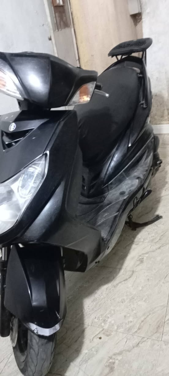 600 سكنس كامريتر المكان بغداد الشعب وبيها مجال اتصال واتساب***********
