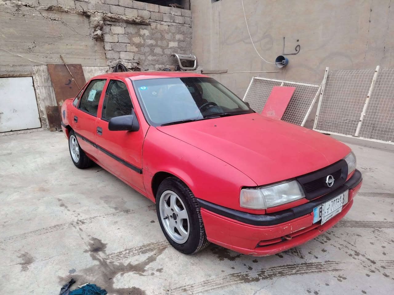 اوبل فكترا حجم 16 محرك وكير شرط بدون صبغ  بيها طخه بالصندوك رقم بغداد الماني سنويه2029 شرط التحويل  سعر33 بيها مجال بسيط مكاني  موصل الايمن  ***********
*********** رجا ع خاص ما اجاوب
