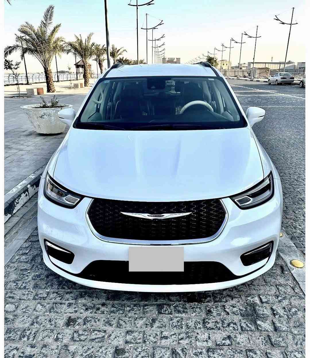 للبيع :كرايسلر باسفيكا ( اوباما عائلي )سبعة راكب كلين بدون حادث ( مكفولة من الغرق والضربة )موديل 2022 رقم بصرة الماني باسمي فئة ( تورنگ L ) مكان السيارة محافظة البصرة للاستفسار مراسلة على الويتساب 
***********
