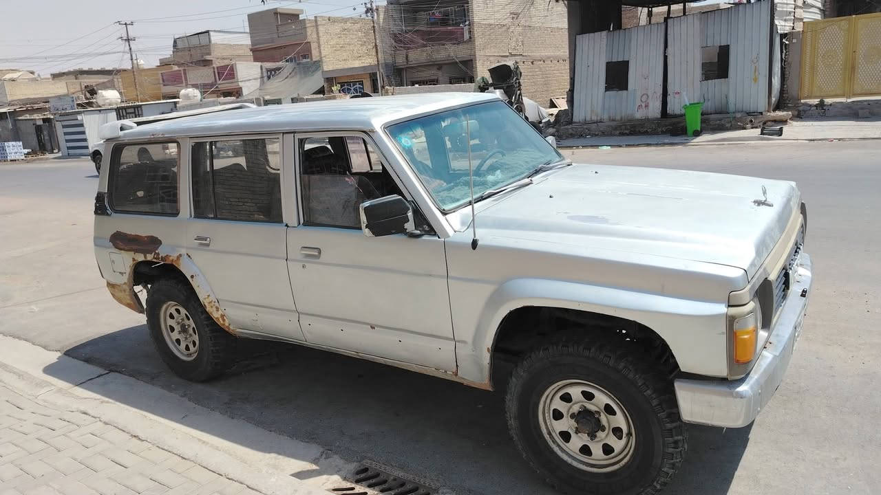 سلام آو عليكم متاح سياره نيسان بترول مديل ٩٣ بسمي مشروع وطني رقم جديد اسمي مكينه ٦ سندر مكان سياره كوت حي الحكيم موبايل *********** اني بخدمت شراي سعر ٥٥ ورقة بيهة مجال
