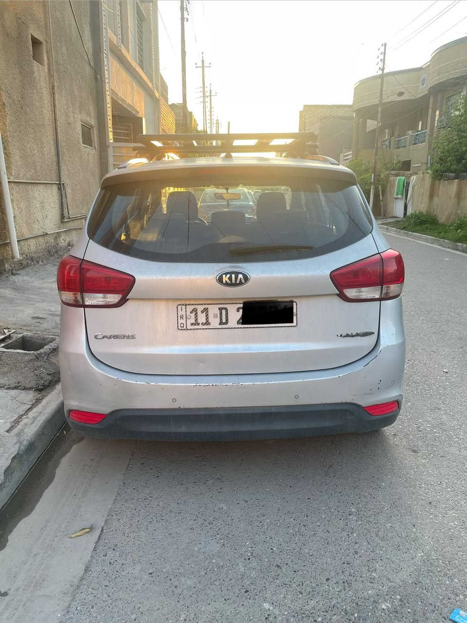 السلام عليكم مكلف بلنشر رقم صاحب السيارة*********** كيا كارنز خليجي الدولية موديل 2016 للبيع فقط عنوان بغداد الغزاليةالسعر 13500دولار
