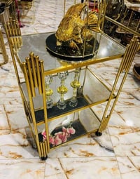 عربة تقديم • حديد ذهبي • توصيل متوفر