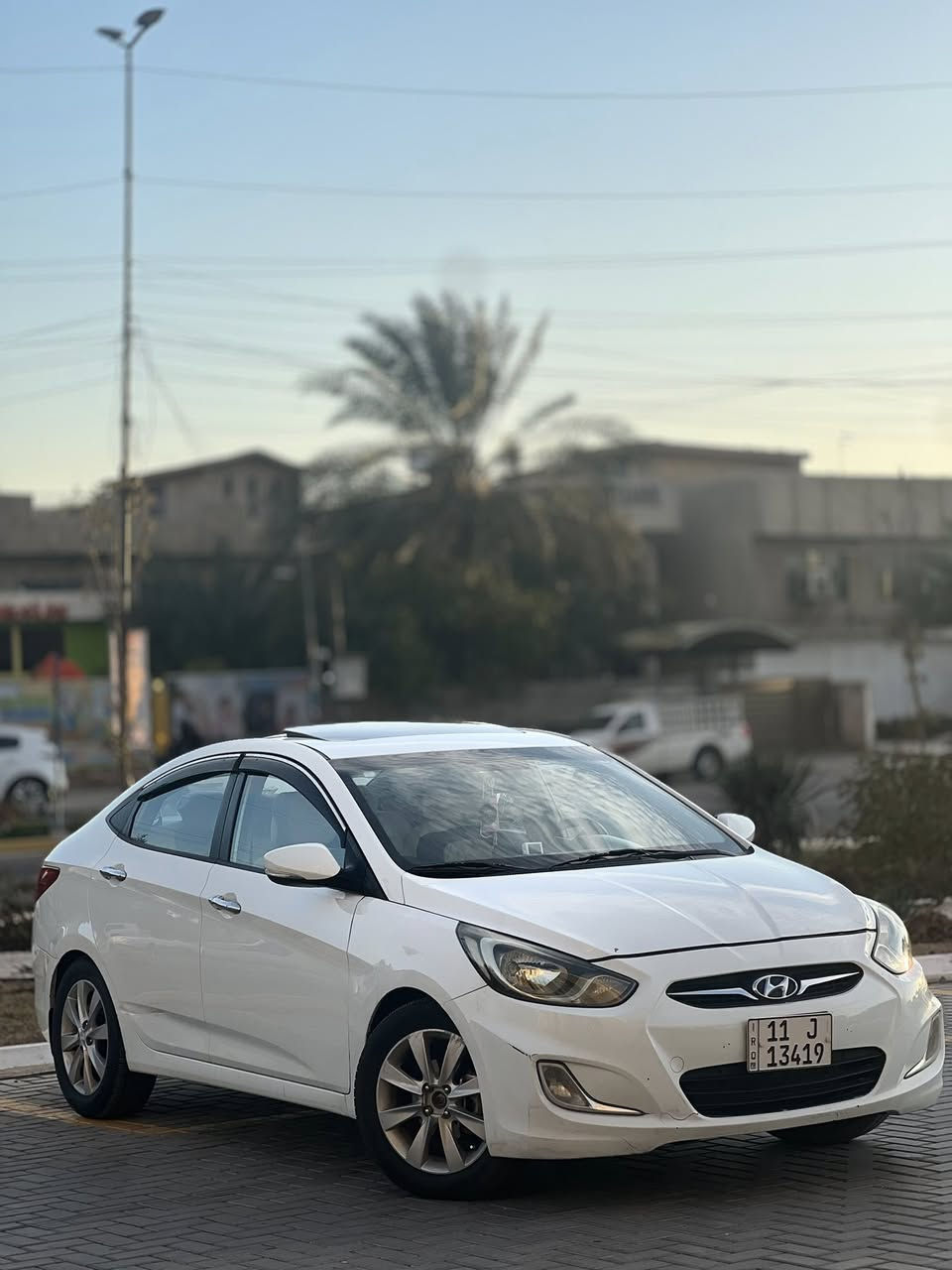 يالله اكسنت 2011
السلام عليكم 
اكسنت 2011
السياره رقم بغداد بسمي تحويل موجود
فتحه 
فول تحكم ستيرن
اشاير بلمري
شاشه كبيره 
كامره خلفيه 
داخل لونين
ويل گب
السياره بيها جاملغ ايمن وباب البصف السايق والخلف هم صبغ
فقط
العنوان:بغداد حي الجهاد
السعر:98$
للاستفسار:***********
