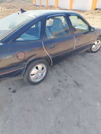 فكترا • ١٩٩٠ • محرك ٢.٠