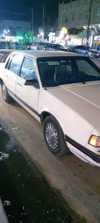سياره جهازه من كل شي مابيه حادث موديل 89.ول سعر 40.وهاذ رقمي.077222386...