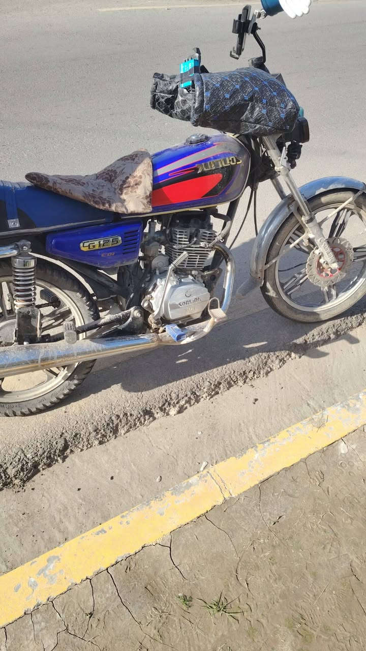 السلام عليكم عندي هذا الماطور للبيع السعر 1,800  في مجال***********
