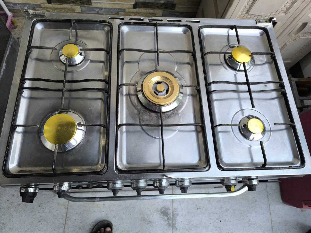 طباخ فريش مصري شرط الشغل نظيف اي عيب مابي
السعر 130
***********
