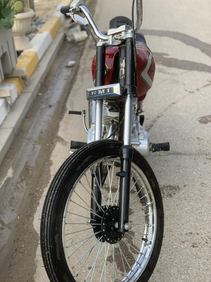 عمي سلام عليكم دراجه للبيع شاصي ١٩ شبه اصلي اوراق اصولي بليته ورقم مكفول من الحيم  تعمير ٢٥ مكينه انتنس مفتوحه بستم ولفات الدراجه مهموله اول فتحه الها بعدها ما مفيلسه شاصي اوراق اصولي مكاني شطره *********** 
الوتي بنعال مو تجي تطلعلي مواصفاتها تجي عجبتك عجبتك ماعجبتك الله وياك …الوتي بنعال‼️سعر خاص ومعروفه سعر الاوراق الاصولي
