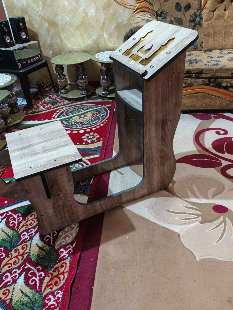 مصلايه للبيع السعر 45 وبيها مجال بسيط مكان الدولاب للاستفسار الاتصال ع الرقم ***********
