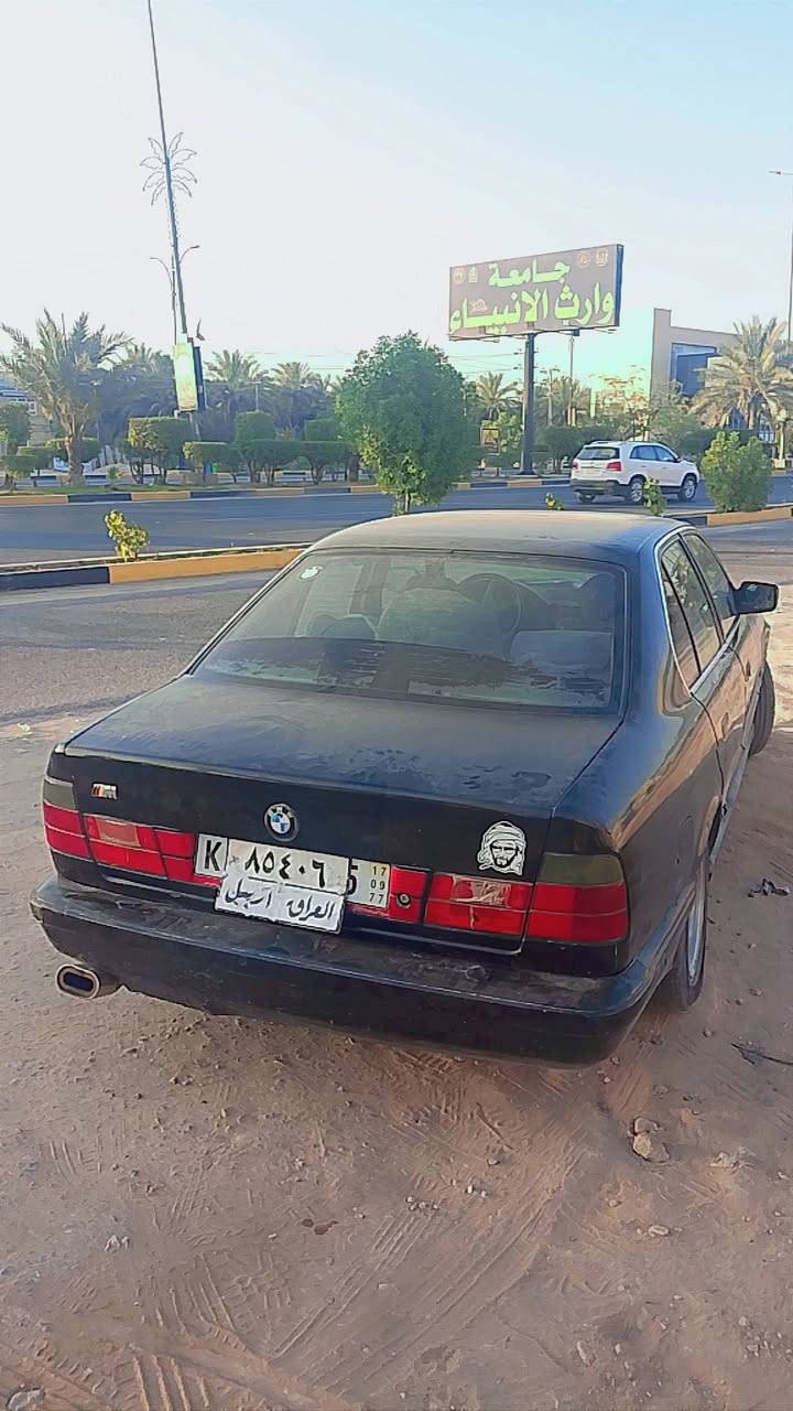فقط للبيع اصل 520 كير عادي السعر 35 او بيه مجال راعيه الشرعي موجود اب اربيل طالب عليه افلوس يلا ايحول السياره موجوده اب كربلاء الحسينيه ***********
